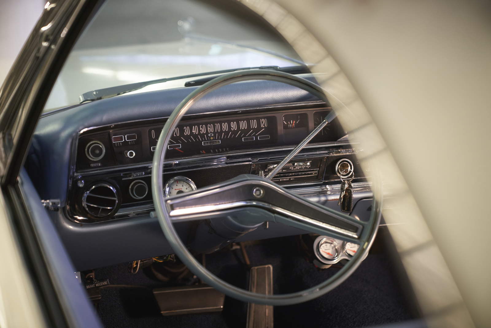 Buick Le Sabre 400 Köln bei Nacht